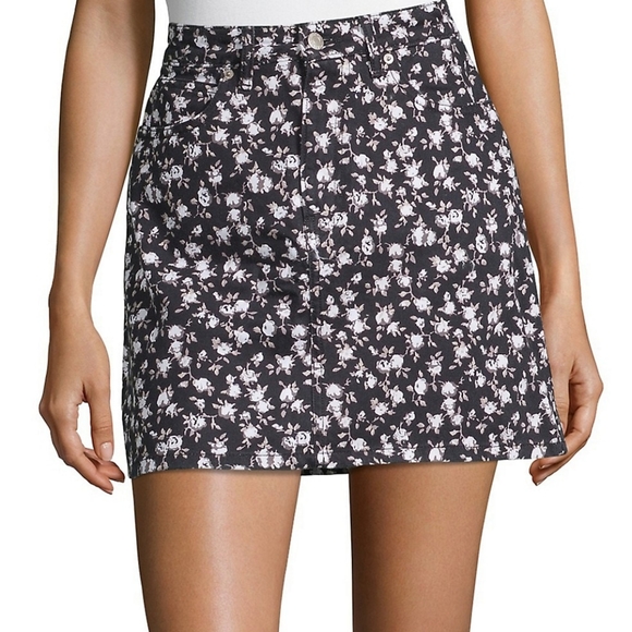COPY - Calvin klein | floral print denim mini skirt - Picture 2 of 8